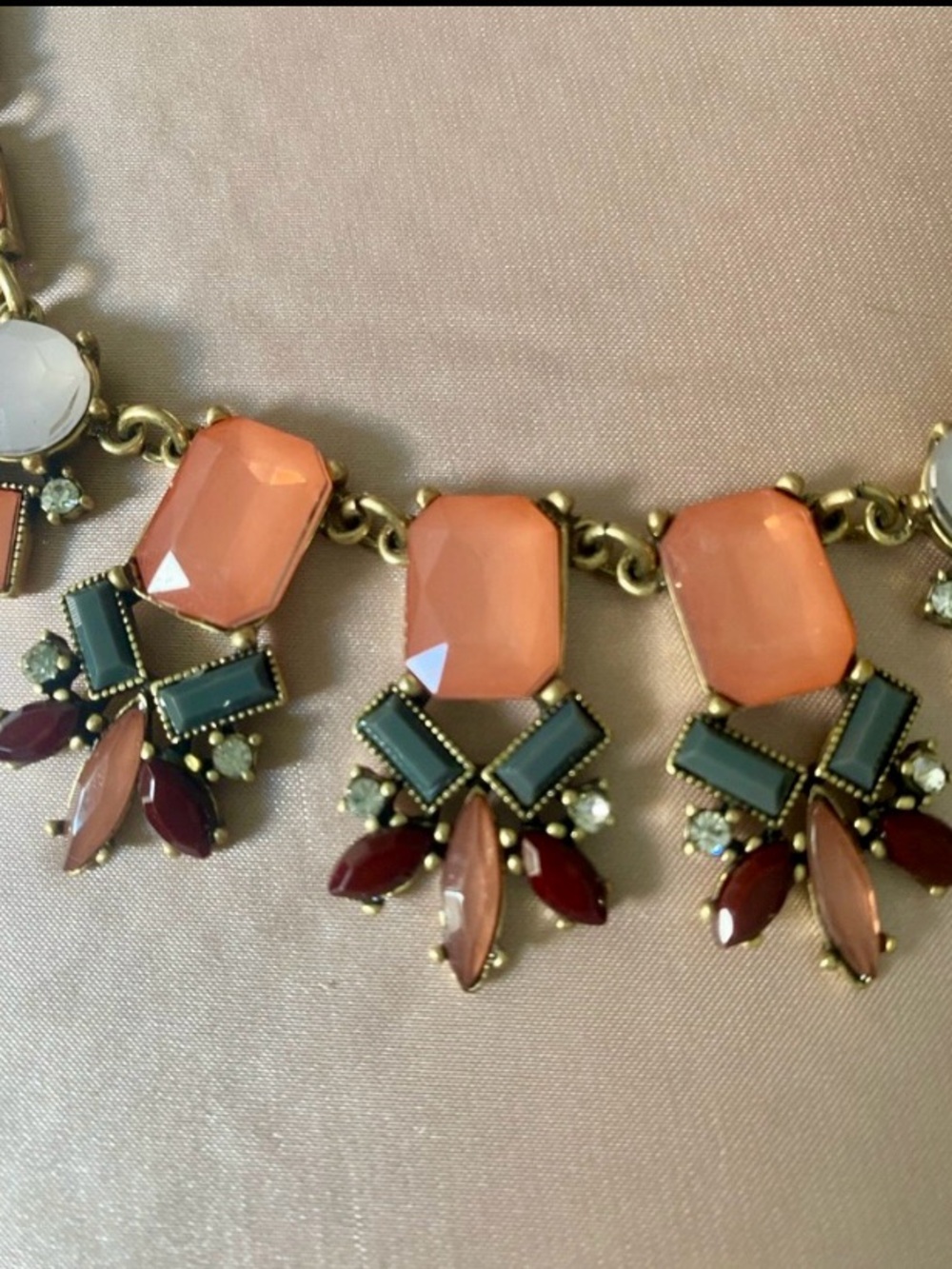 LOFT Pink Gold Statement Necklace Bib Style Crystal Gem Chunky Necklace 20”